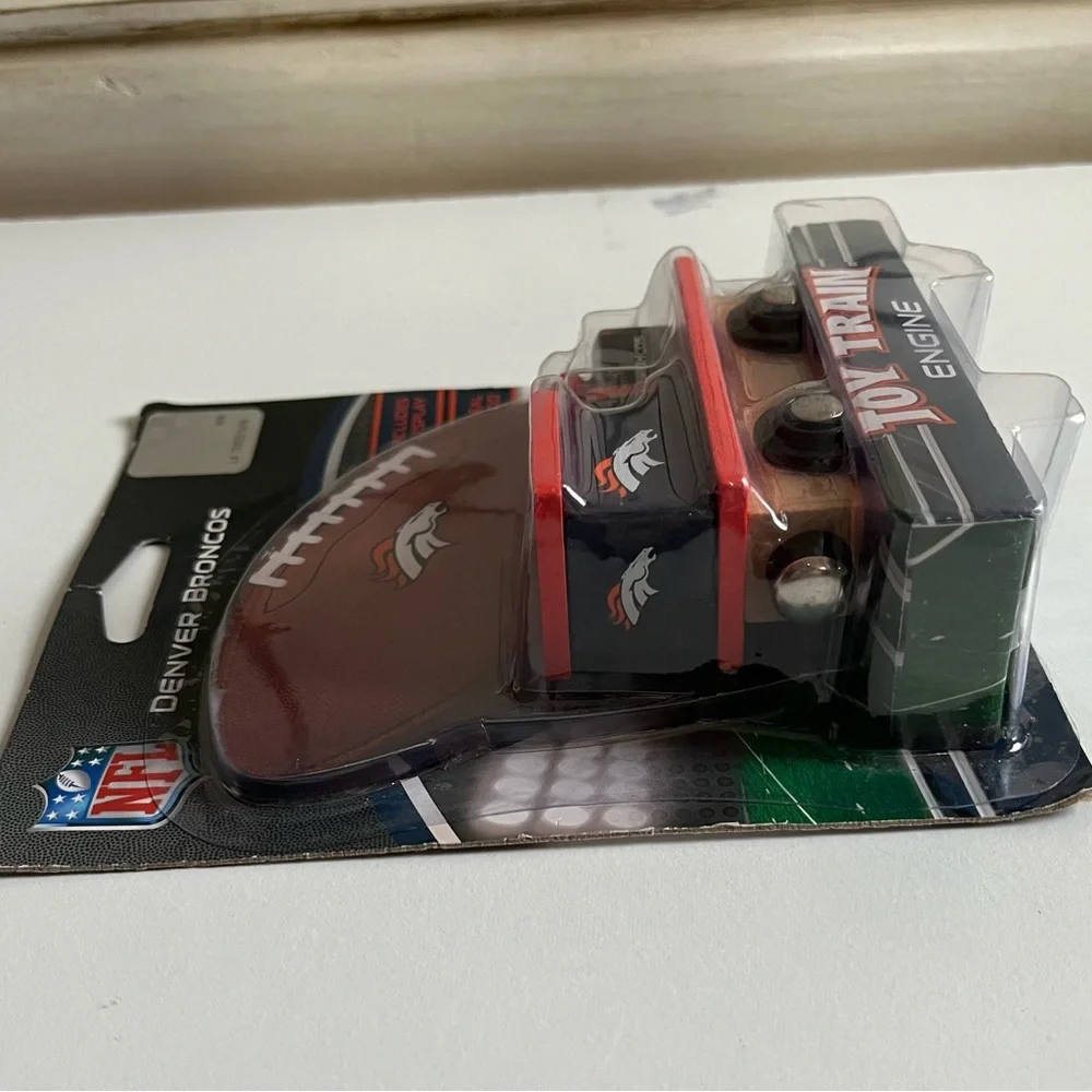 New NFL Denver Broncos Real Wood Toy Train w/ Football display stand